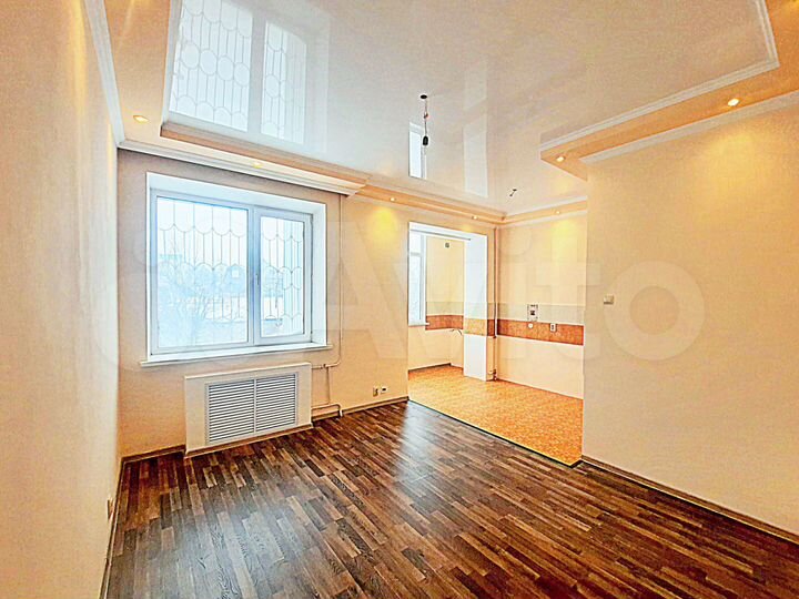 2-к. квартира, 60 м², 1/6 эт.