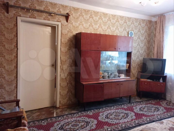 2-к. квартира, 38 м², 1/3 эт.