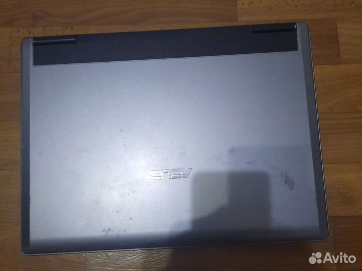 Ноутбук Asus