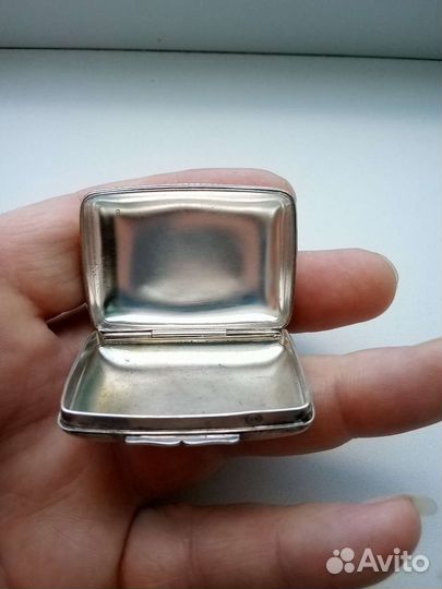 Таблетница серебро 800