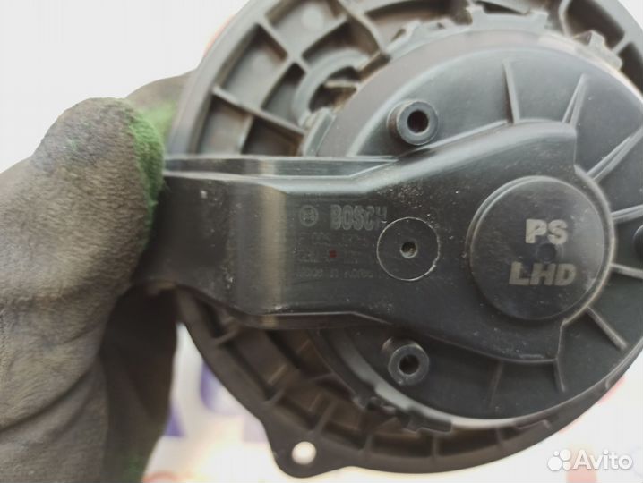 Моторчик отопителя Kia Soul 2 (PS) 97113-B2000