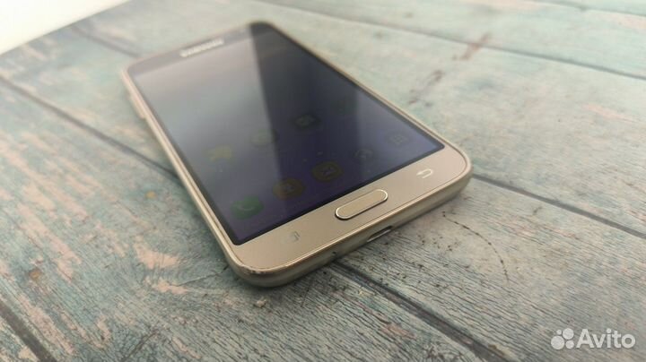 Samsung Galaxy J3 (2016) SM-J320F/DS, 8 ГБ