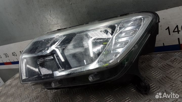 Фара левая Renault Sandero/Sandero Stepway