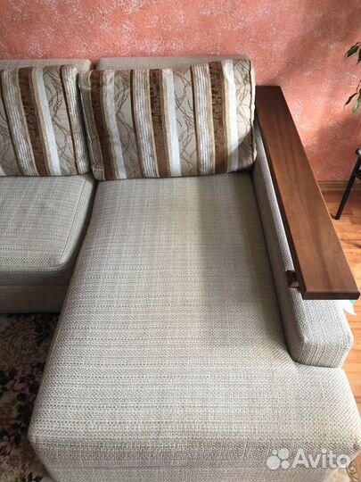 Угловой диван