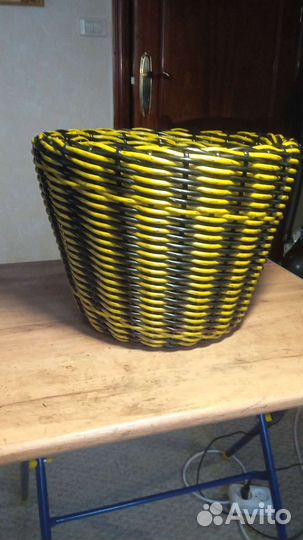 Кашпо для цветов из ротанга