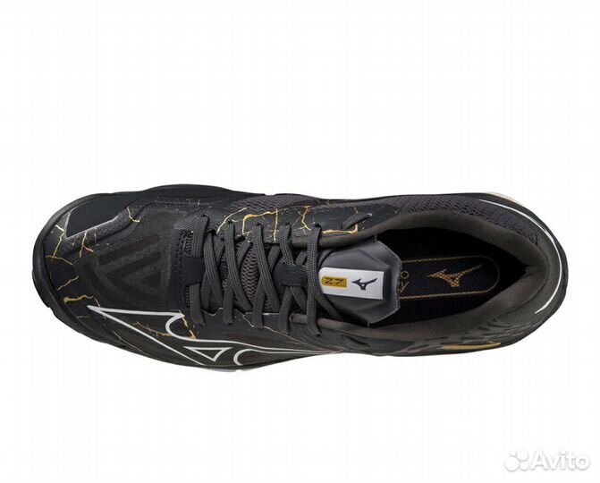 Mizuno wave lightning z7