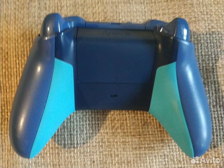 Джойстик (Геймпад) оригинал Xbox ONE S/X