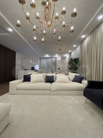 5-к. квартира, 210 м², 9/10 эт.