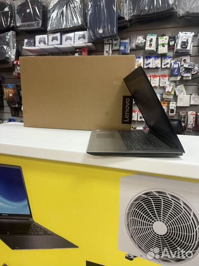 Ноутбук Lenovo AMD A4-9125+озу 8Gb+AMD 530 (2Gb)