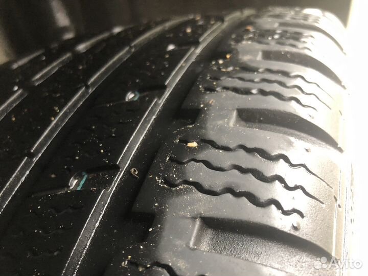 Kumho WinterCraft KW27 225/45 R17