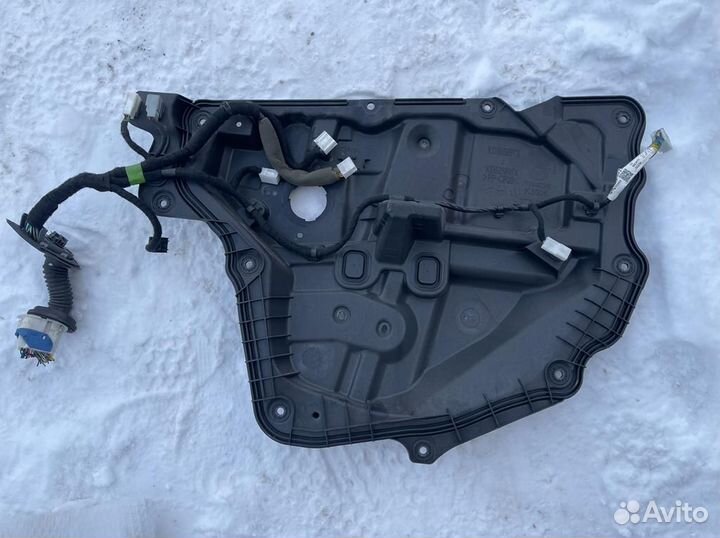 Панель двери передний правый Mazda cx5 2012-2017