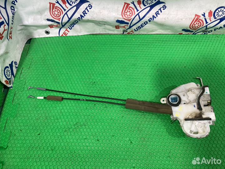 Замок двери задний правый Acura Mdx YD2 J37A1 2008