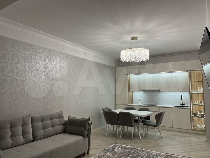 2-к. квартира, 55 м², 7/10 эт.