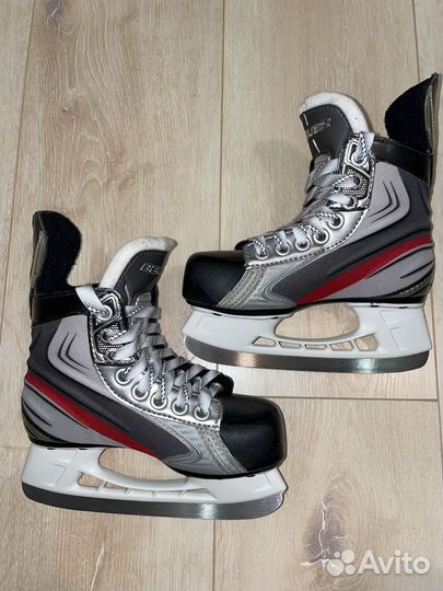 Коньки bauer vapor x7.0 (стелька 19,5, Y12D)