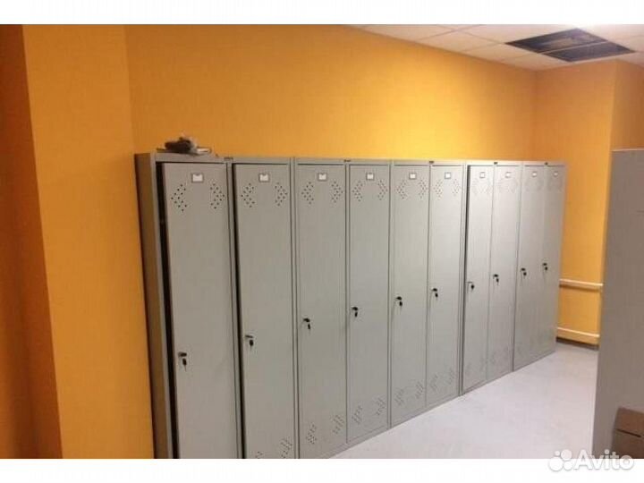 Шкафы для одежды