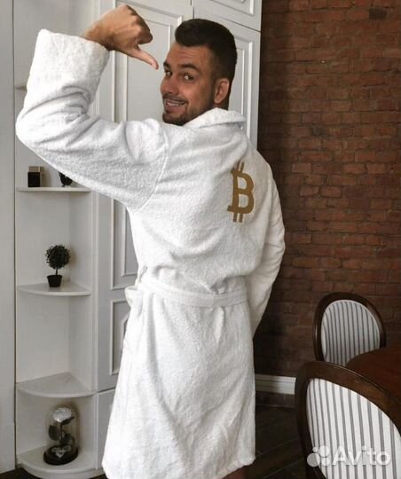 Мужской махровый халат с вышивкой на заказ