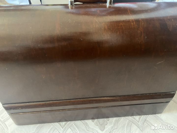 Швейная машинка 