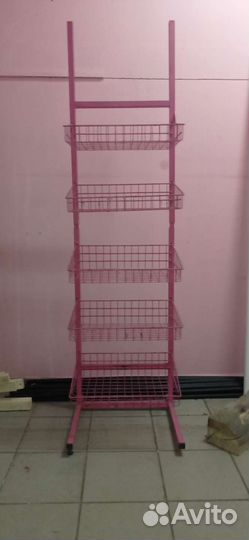 Стойка с корзинами