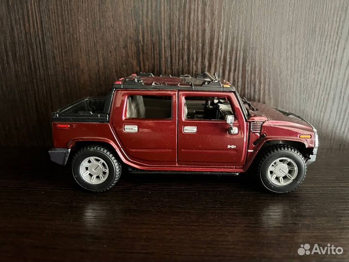 Игрушечная модель maisto Hummer H2 1/27