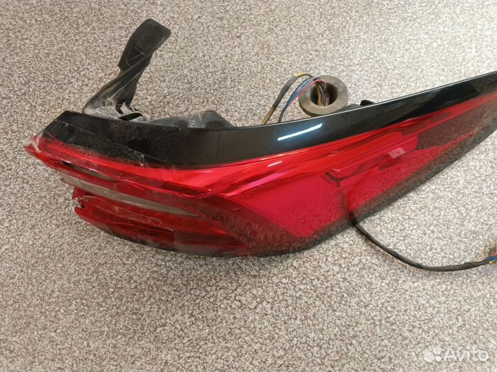 Зданий правый наружный фонарь Chery exeed TXL 2021