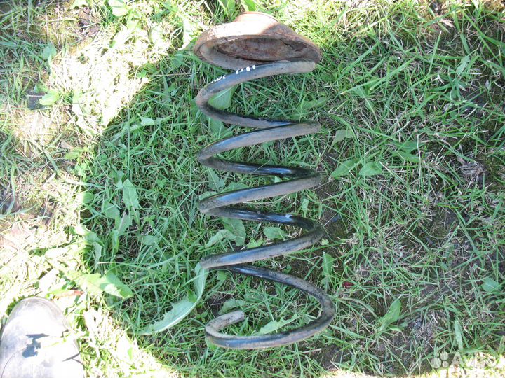 Пружина передней подвески Renault Logan/Sandero