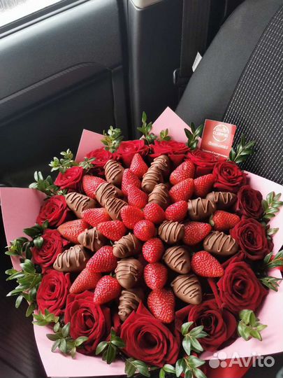 Букеты из клубники