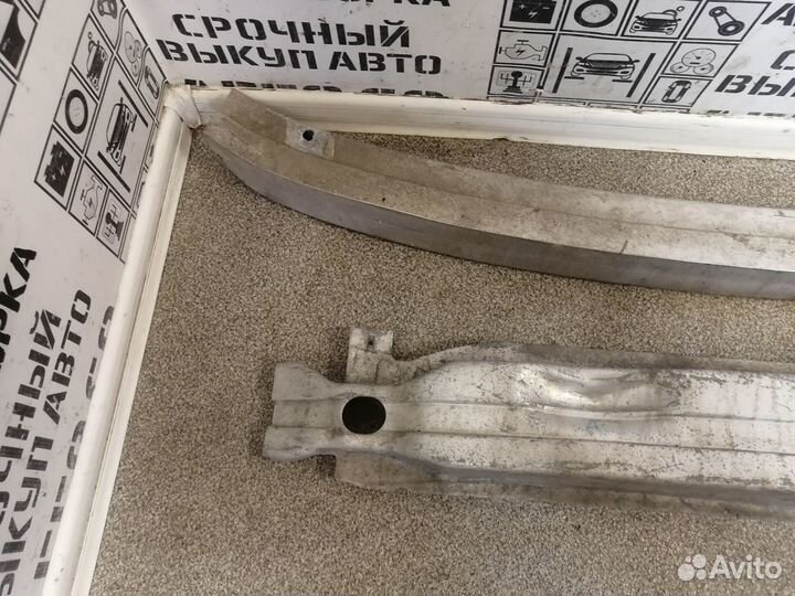 Усилитель бампера для Audi A6 C6