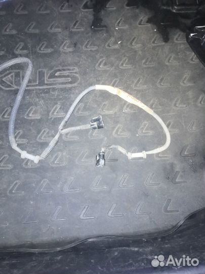 Проводка заднего бампера на парктроники Lexus GS 3