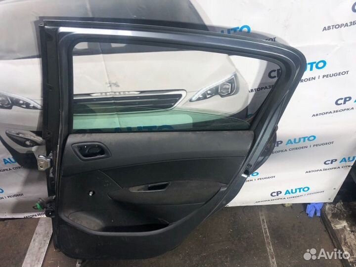 Дверь боковая задняя правая Peugeot 307