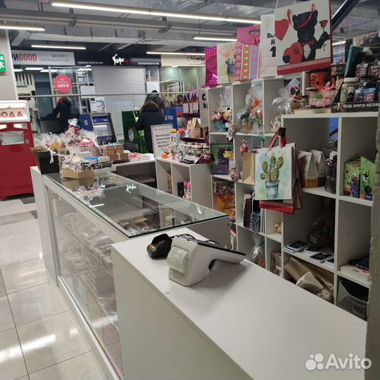 Торговый островок оборудование тумба витрина