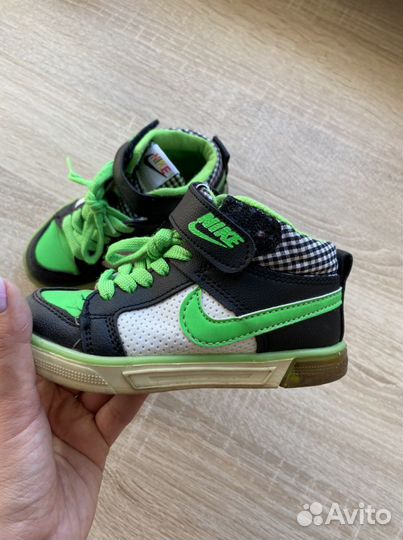 Кроссовки nike