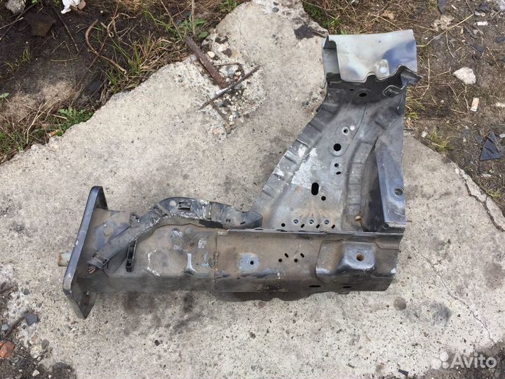 Лонжерон передний правый Volvo S80 2