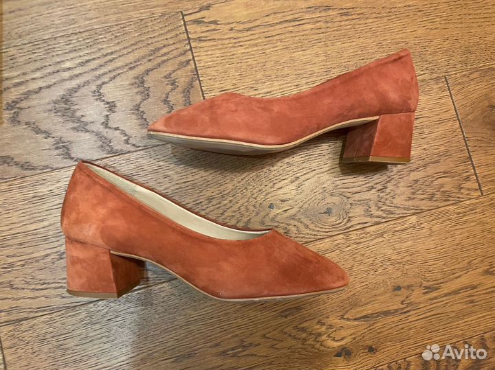 Ботильоны и туфли натуральная замша