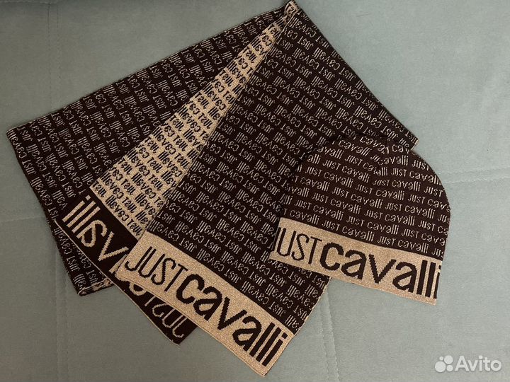 Шапка и шарф just cavalli