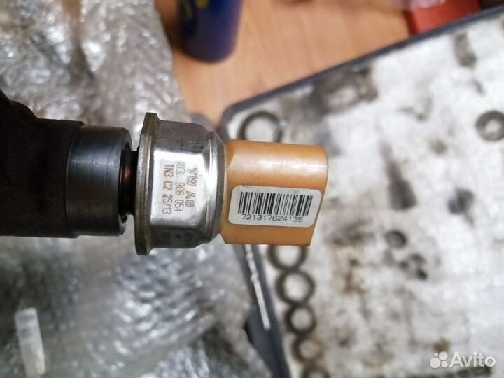 Клапан редукционный 057130764AB, 03L130089Q