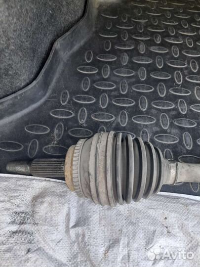 Привод правый в сборе на camry 30й кузов