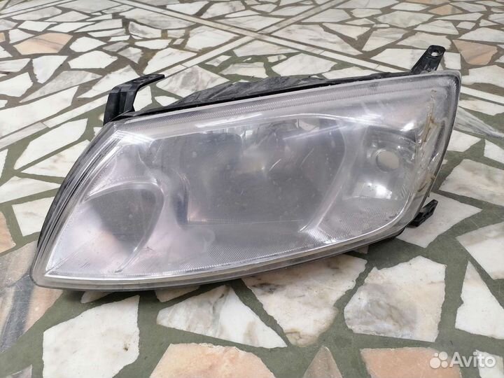 Фара левая на гранту