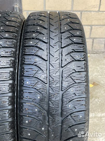 Bridgestone Ice Cruiser 7000 265/65 R17 116T