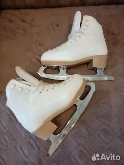 Фигурные коньки risport