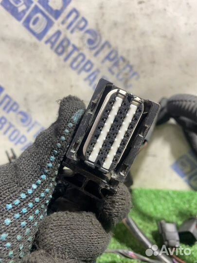 Проводка двс Skoda Fabia хэтчбек 1.6 CFN 2012