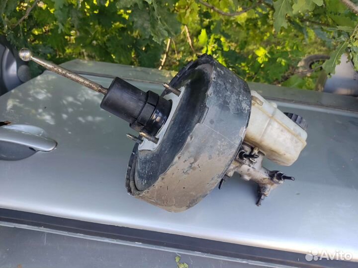 Вакуумный усилитель тормозов в сборе Шкода Фабия 1