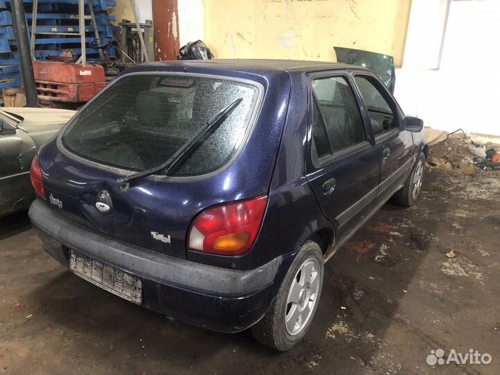 Запчасти под заказа для Ford Fiesta 1995-2002