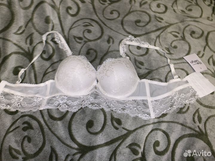 Бюстгалтер новый 80B