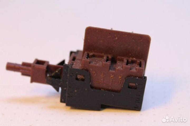 Кнопка Bosch Siemens 00162712 бу. 3299