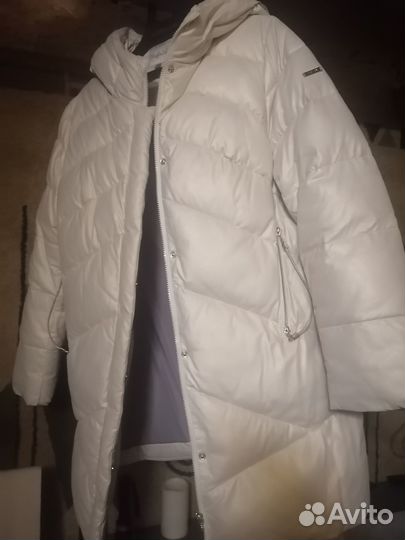 Пуховик женский 48 50 белый