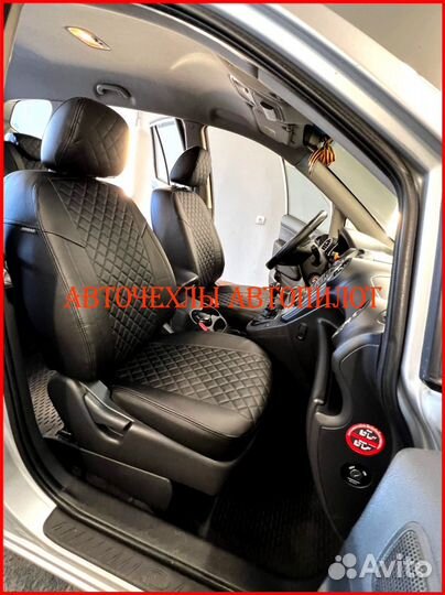 Чехлы Автопилот Kia Carens из экокожи чёрные Ромб