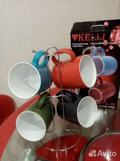 Набор кружек на подставке. Новый