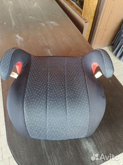 Детское кресло-бустер