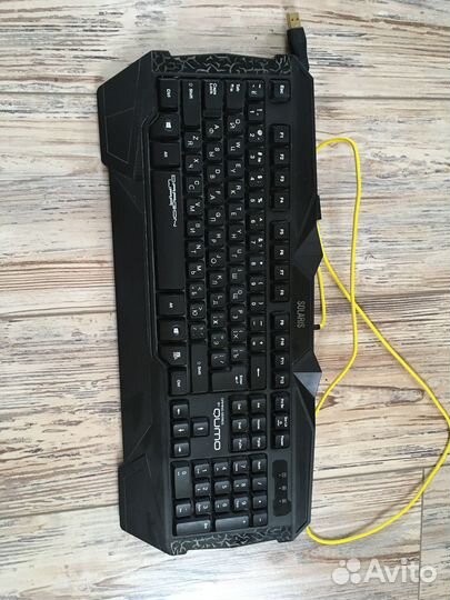 Игровая клавиатура и мышь