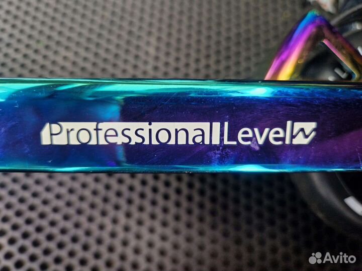 Трюковой самокат novatrack